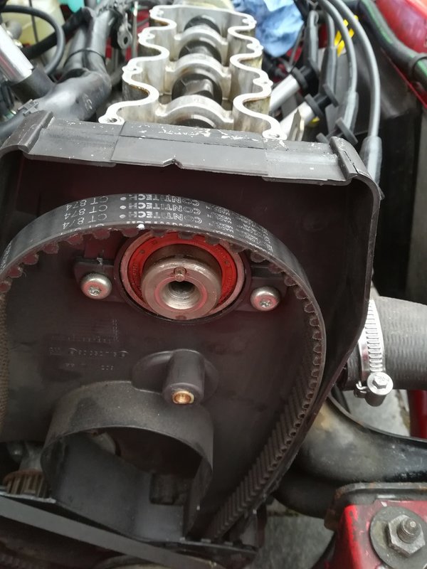 NockenwellenradAusbauen2.jpg (205.94 KiB) 18001 mal betrachtet Nockenwellenstellung merken, NW-Rad ausbauen...