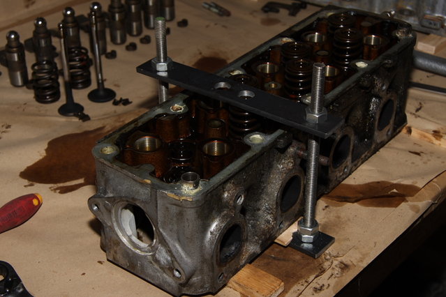 Cors301.JPG (411.64 KiB) 28456 mal betrachtet Das "Werkzeug"