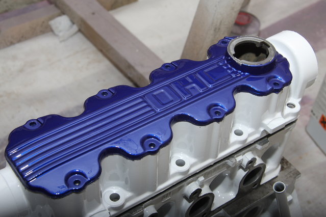 cors357.JPG (380.66 KiB) 30268 mal betrachtet Der Nockenwellendeckel in Racingblue/Imperialblau
