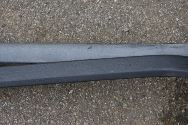 cors396.JPG (487.23 KiB) 36860 mal betrachtet Schutzlippe von der Front vorher und nachher