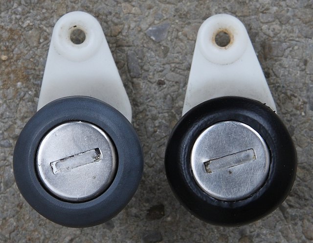 cors405.JPG (412.98 KiB) 36816 mal betrachtet Schließzylinder in neuem Look